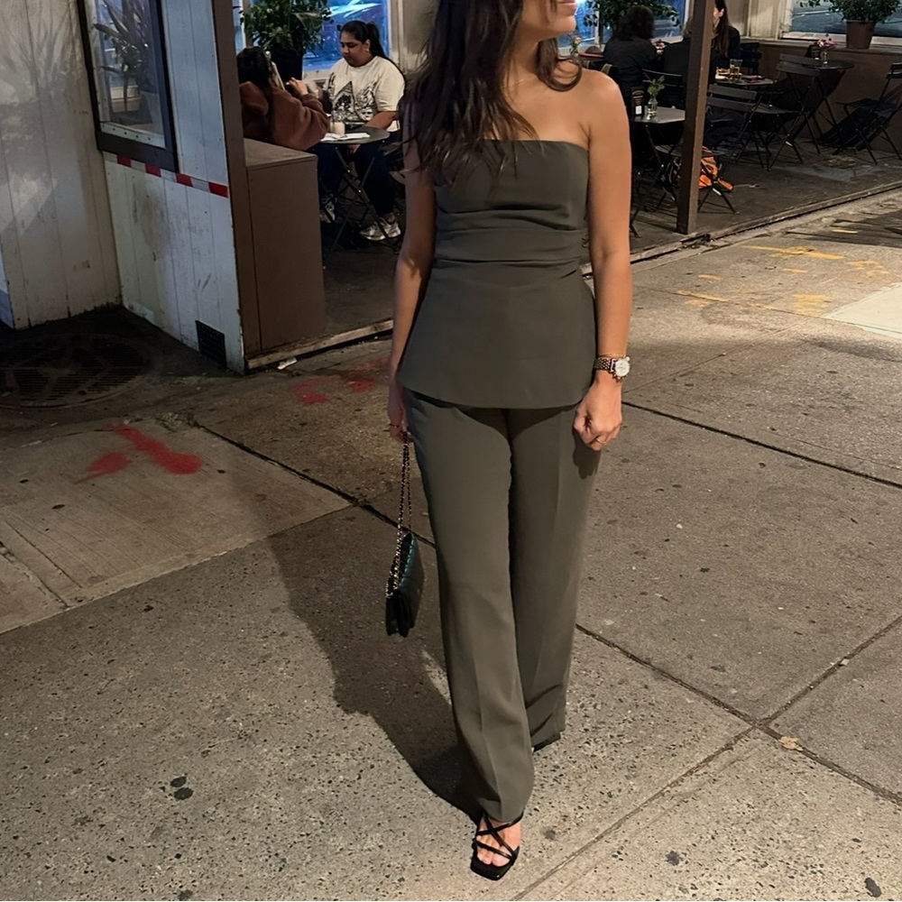 Aritzia Olive Green Women's trouser and matching top